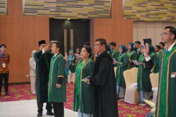 117 Mahasiswa Kedokteran Unila Ikuti Sumpah Dokter Periode III 2025